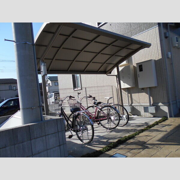 プレジール 駐輪場