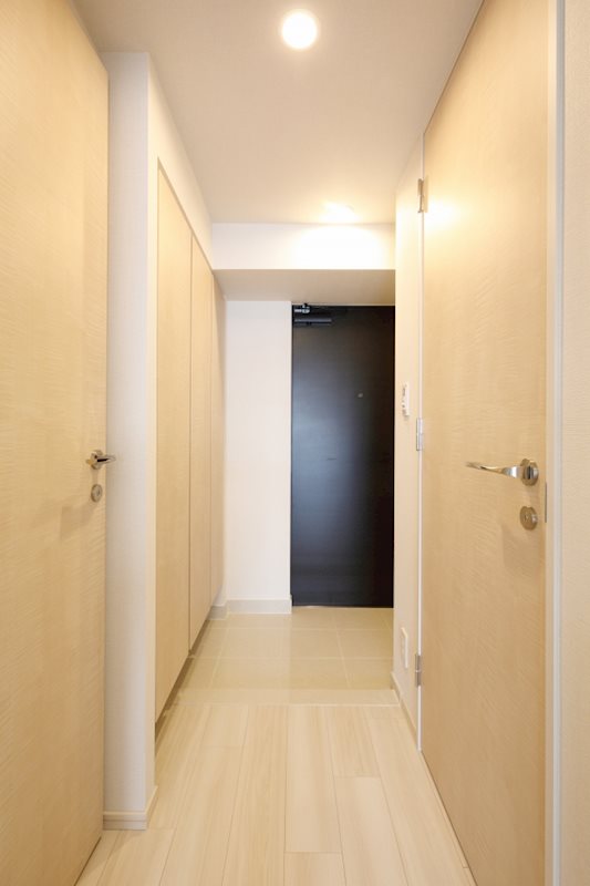 ドゥーエ南千住6階 玄関