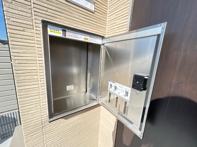 エスペランサ203号室 宅配BOX