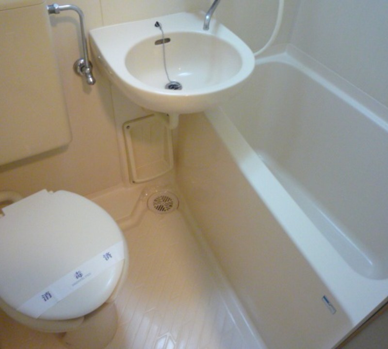 ルピナス1階 トイレ