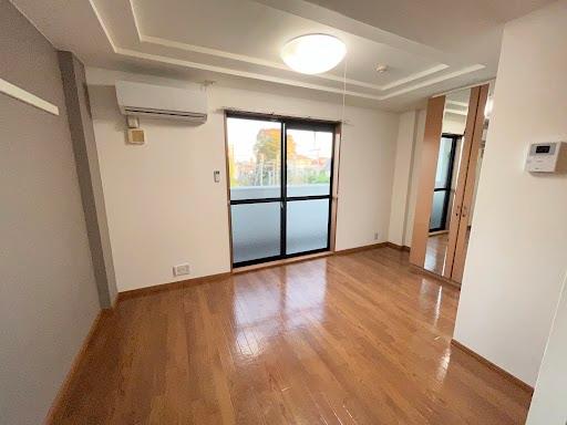 メゾン・ラクウショウ203号室 室内