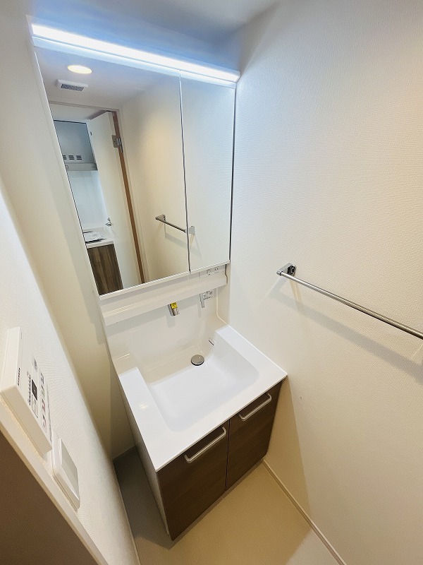 リブリ・梅島1階 洗面