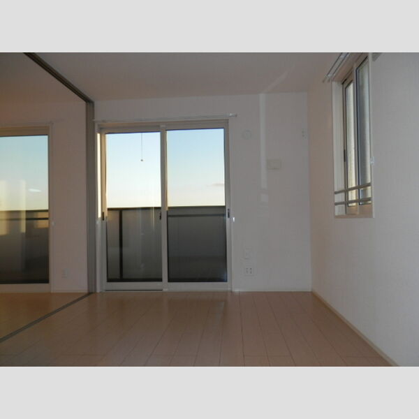 シャルマンⅡ203号室 洋室6帖