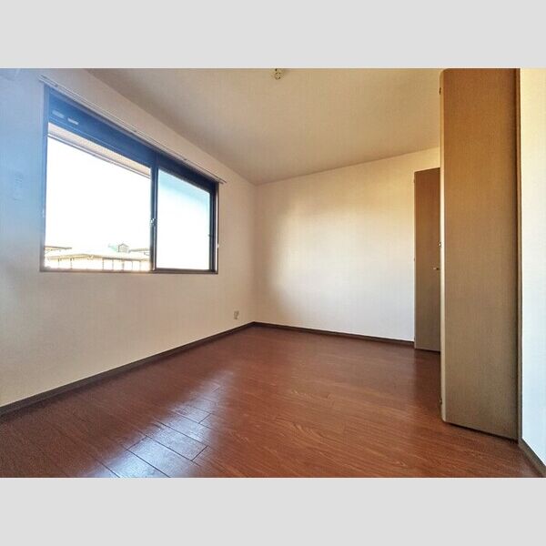 ロイヤルガーデン　壱～七番館2103号室 洋室6帖