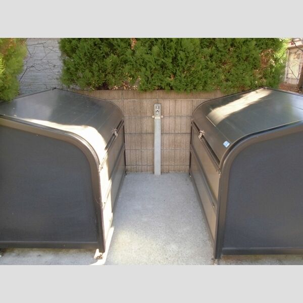 ドルフクレセント六番館 ゴミ置き場