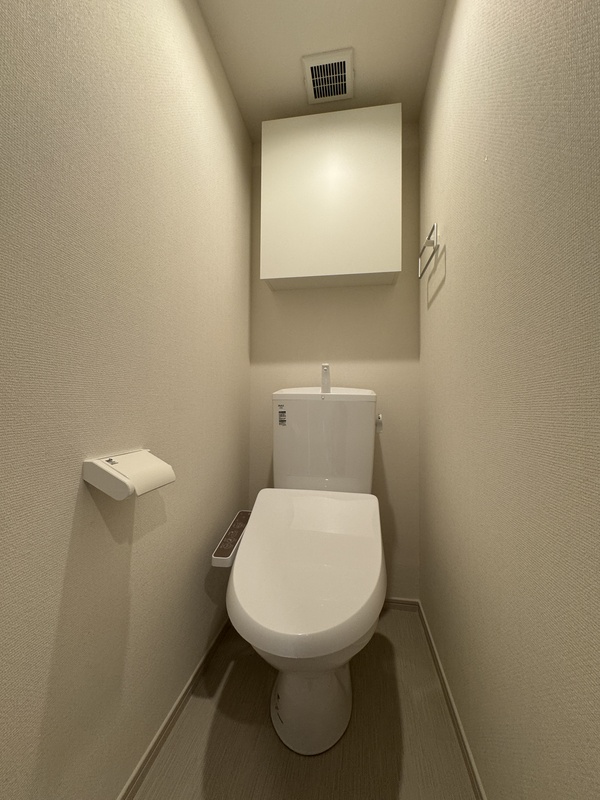 リブリ・井土ヶ谷1階 トイレ