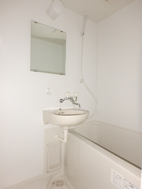 アートヒルズ第５世田谷1階 お風呂