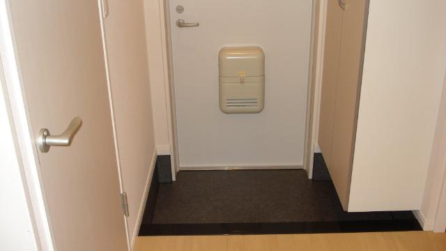 ビレッジ高坪Ⅱ 玄関