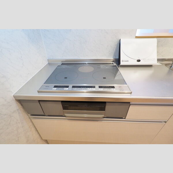 ヒルサイド207号室 グリル付きIHコンロ