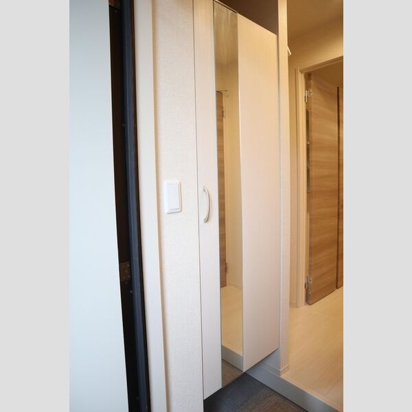 D-roomTODA Front Court　A105号室 トールタイプシューズBOX