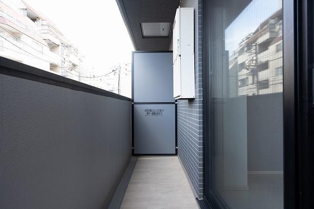 ALTERNA池袋EAST2階 バルコニー