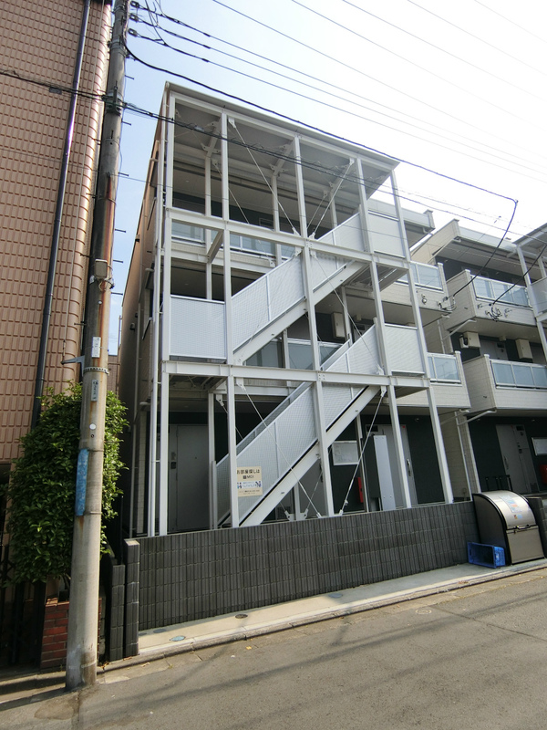 リブリ・Luci Ferin2階 外観