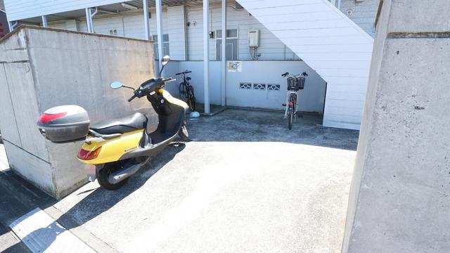 コリーヌM エントランス