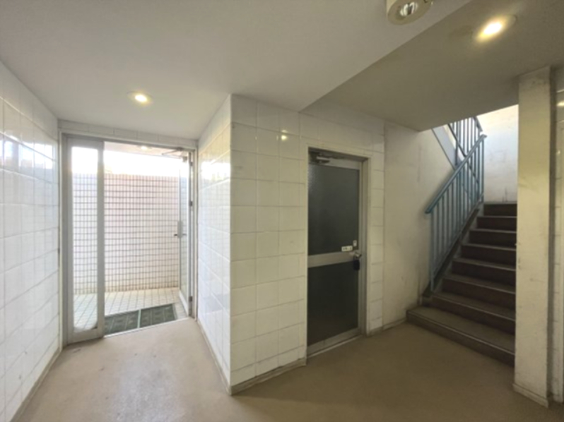 ベルデ所沢102号室 ロビー