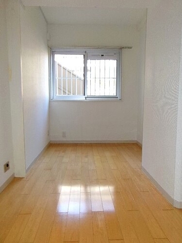 大倉山ハイム１号棟 洋室