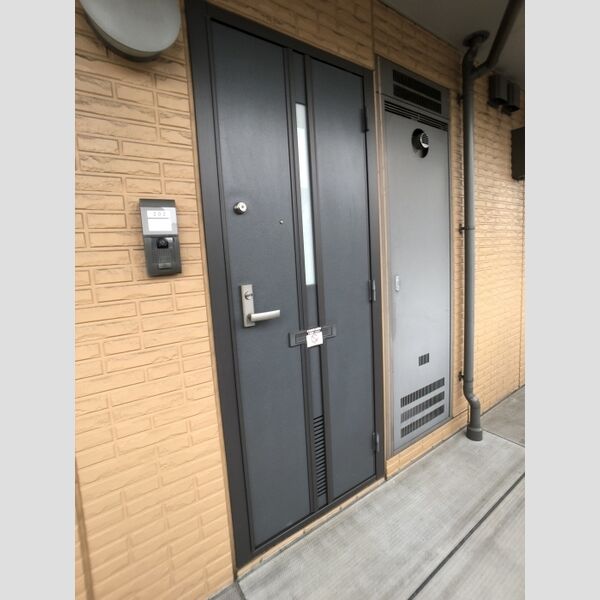 パピヨン八王子みなみ野202号室 玄関