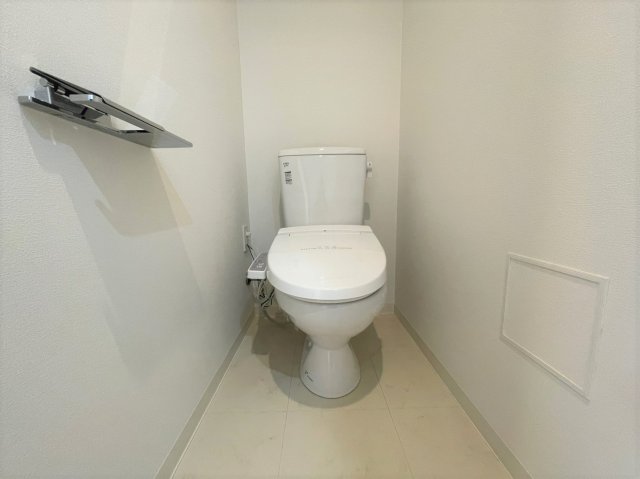 アジールコート池上101号室 トイレ