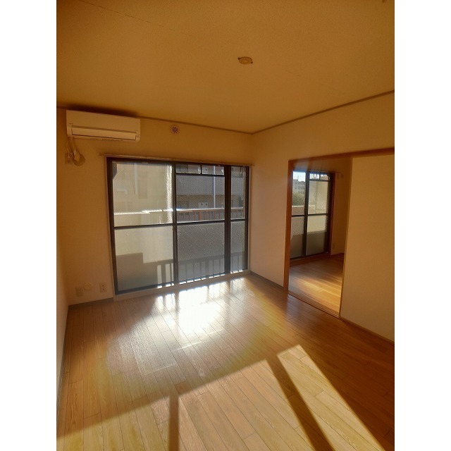 ジェネシス三鷹0302号室 洋室