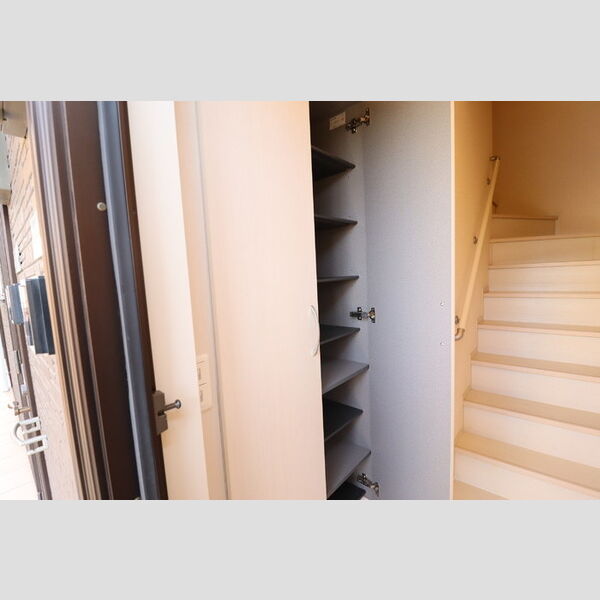 さくら館Ⅴ シューズボックス