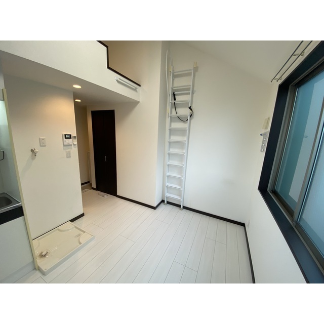 ＧＲＥＥＮ　ＯＡＫ201号室 リビング