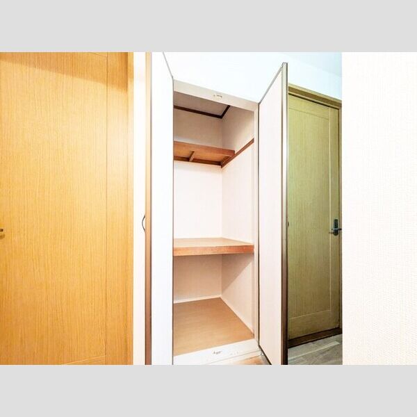 ヴューラーみつわ台　ABCD 収納