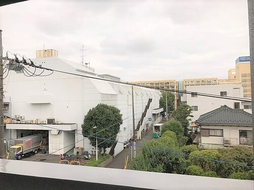 ライオンズステーションプラザ十日市場4階 同建物別部屋の参考画像