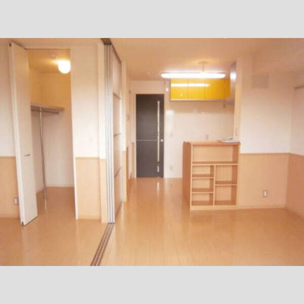 トレビナ中浦和 洋室・LDK