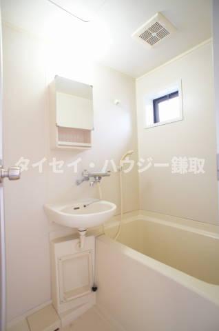 高田ハイツ0201号室 同タイプのお部屋の画像となります。現況が異なる場合がございますのでご了承ください。