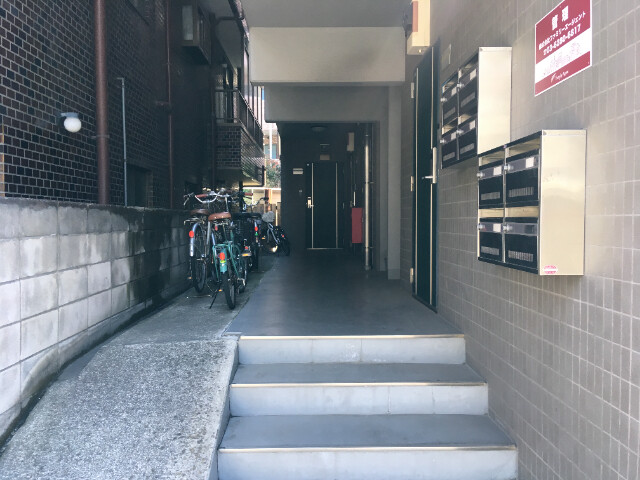 神名月3階 エントランス