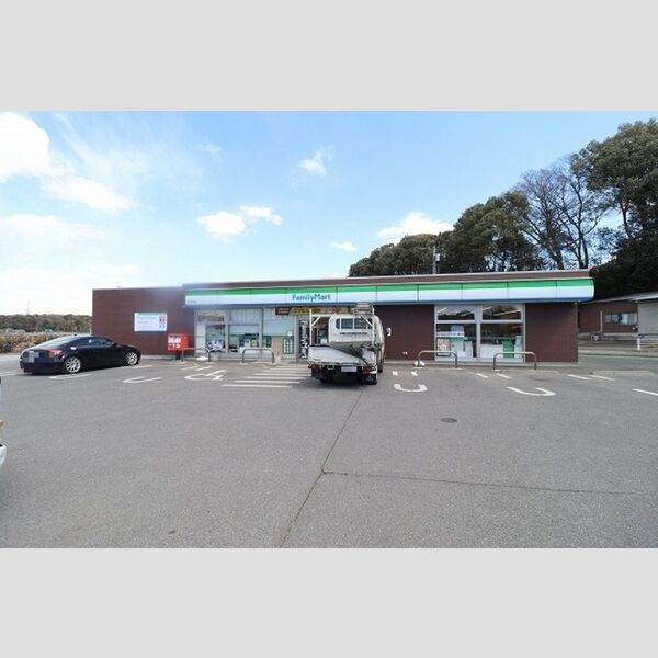 ムーンリバー　A棟 ファミリーマート松戸幸田店(505m)