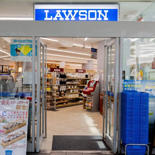 パレステュディオ芝浦シティ4階 【コンビニエンスストア】ローソン H芝浦シーバンス・ア・モール店まで700ｍ