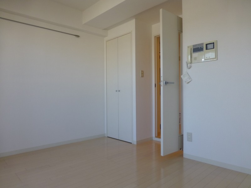 レジディア三越前4階 リビング