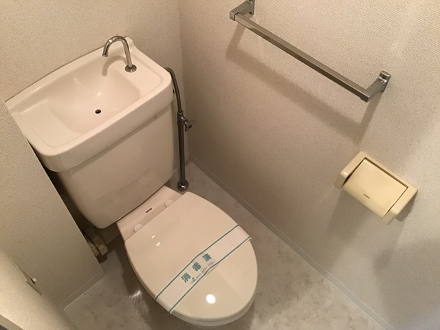 ペルテ町田0103号室 トイレ