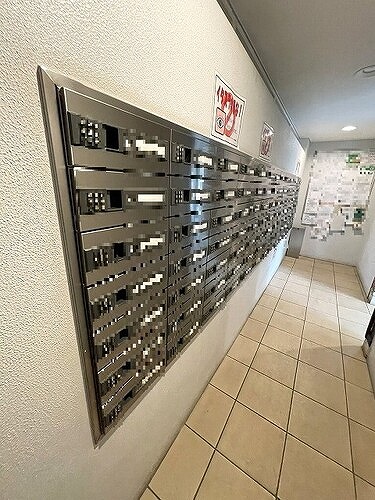 ライオンズ田無ウエストプレイス3階 集合郵便受け