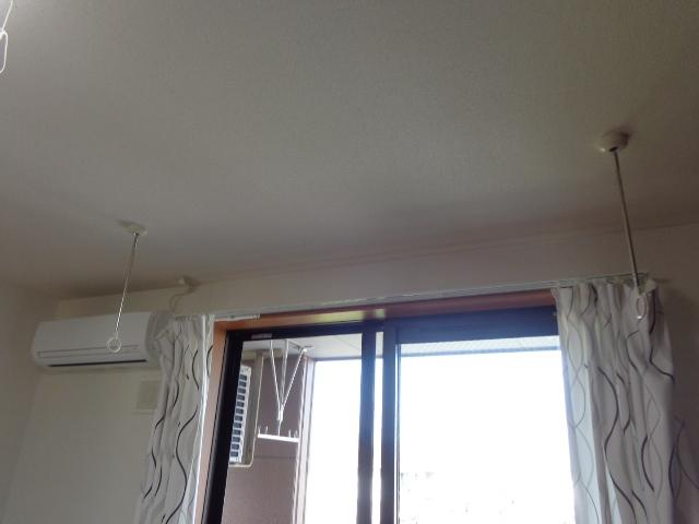 ウィングステラ湘南00201号室 室内物干し