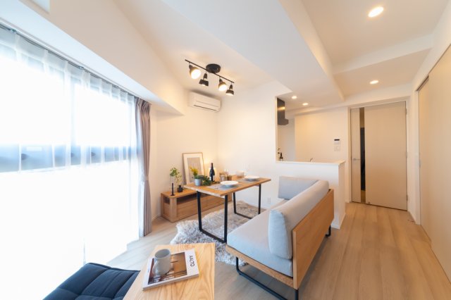 プラウドフラット渋谷笹塚1004号室 リビング