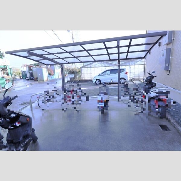 Cozy Court 湘南 駐輪場