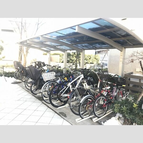 コモレビ大蔵　H 駐輪場