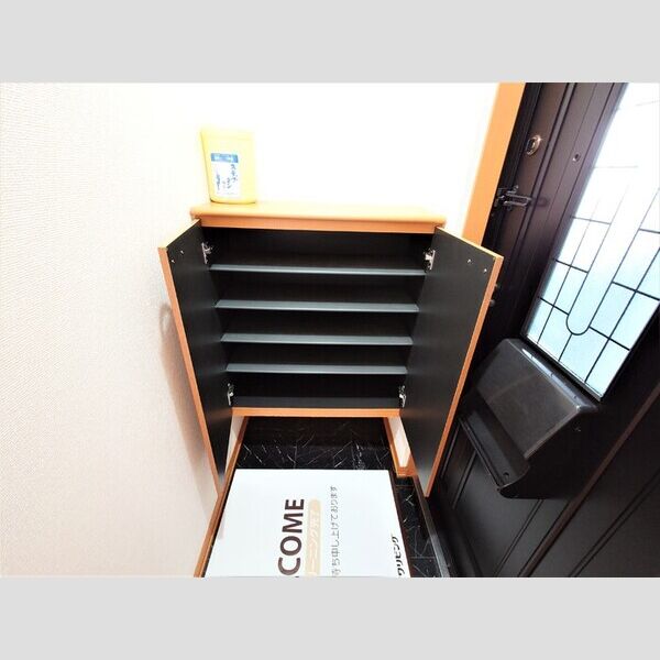 エスポワール　壱弐番館 シューズボックス