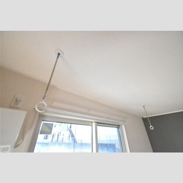 カンブリア　ガーデン102号室 室内物干し