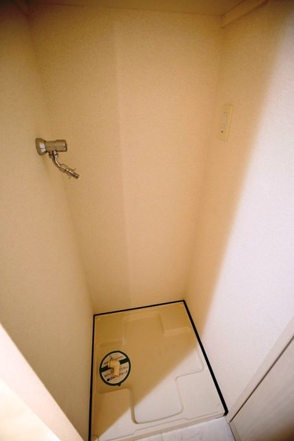 AXAS志村坂上2階 室内洗濯機置場