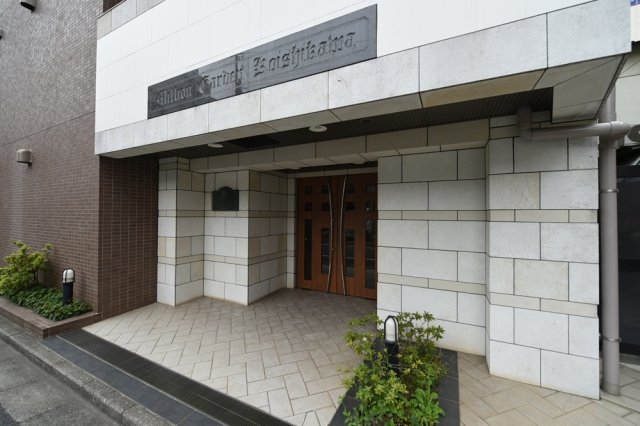 ミリオンガーデン小石川2階 エントランス