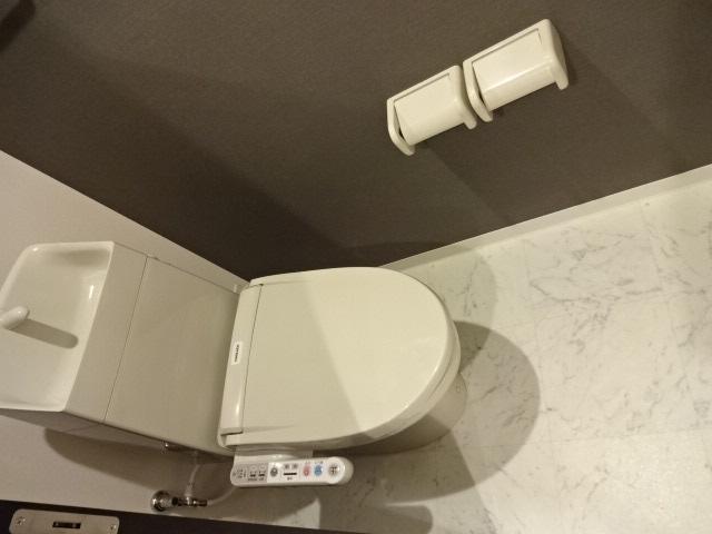 カーサ麹町 シャワー付トイレ