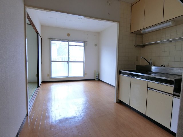 グリーンパーク田園１２号0202号室 リビング