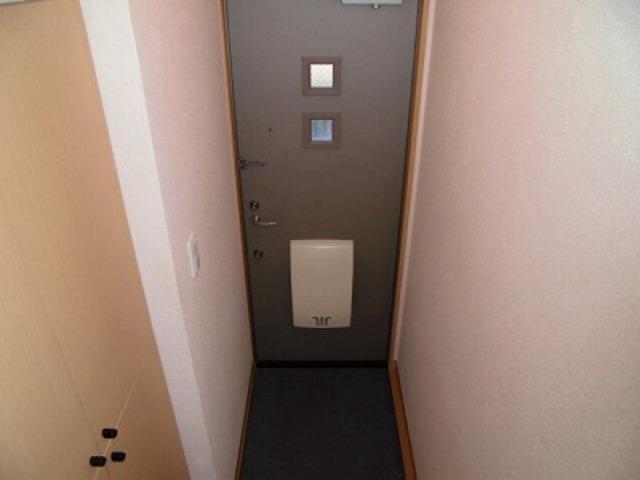 プラートフジ参番館 玄関