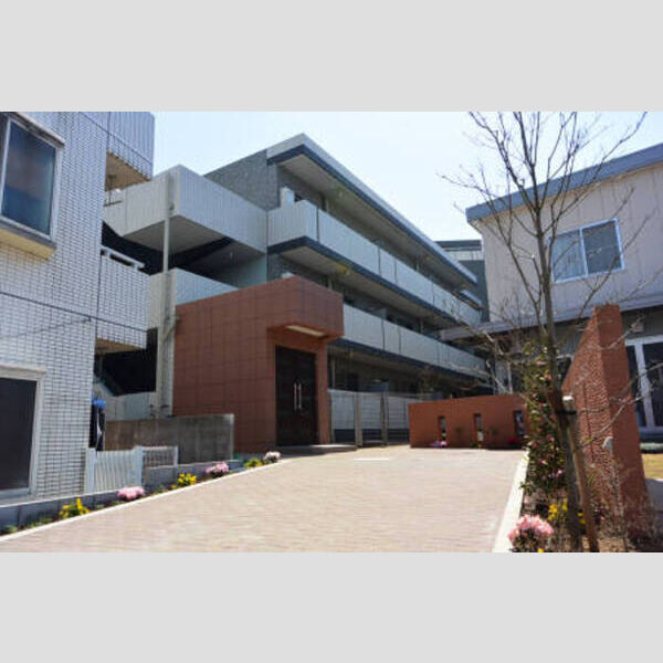 エクレールHP上星川305号室 外観