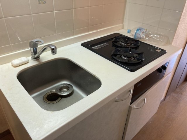 パークウェル代田橋 システムキッチン（2口ガスコンロ）