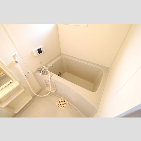 モービルコートヤマダ202号室 追い焚き機能付きバス