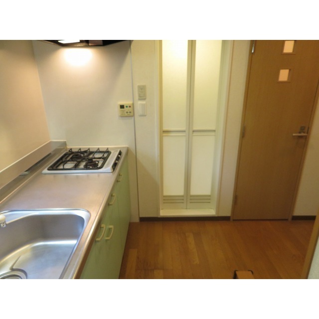 ルビナス・ウエストパレス0203号室 廊下