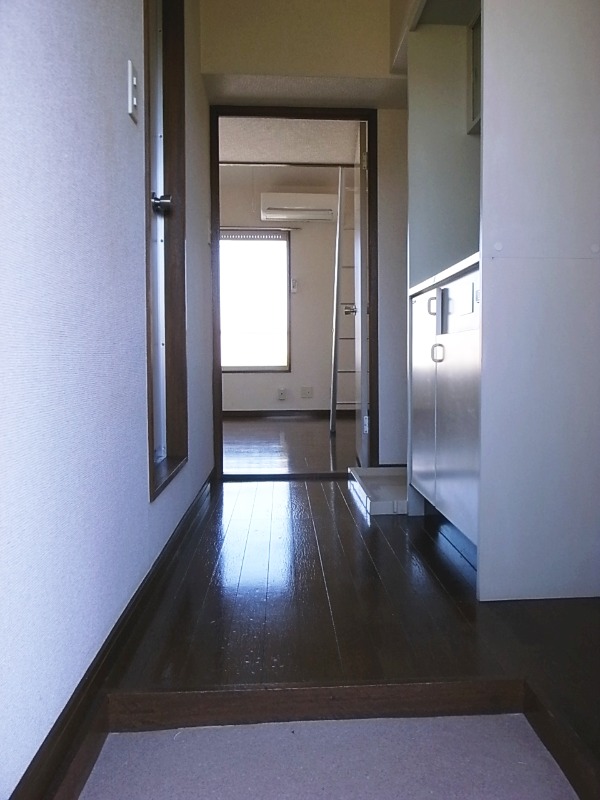 コンフォートヒルズ1階 ※別号室写真